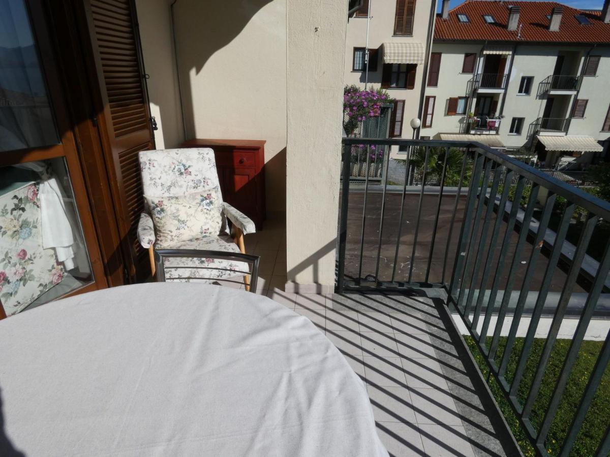 Casa Clivia - 3 Bedroom Apartment With Lake View Stresa Exteriör bild