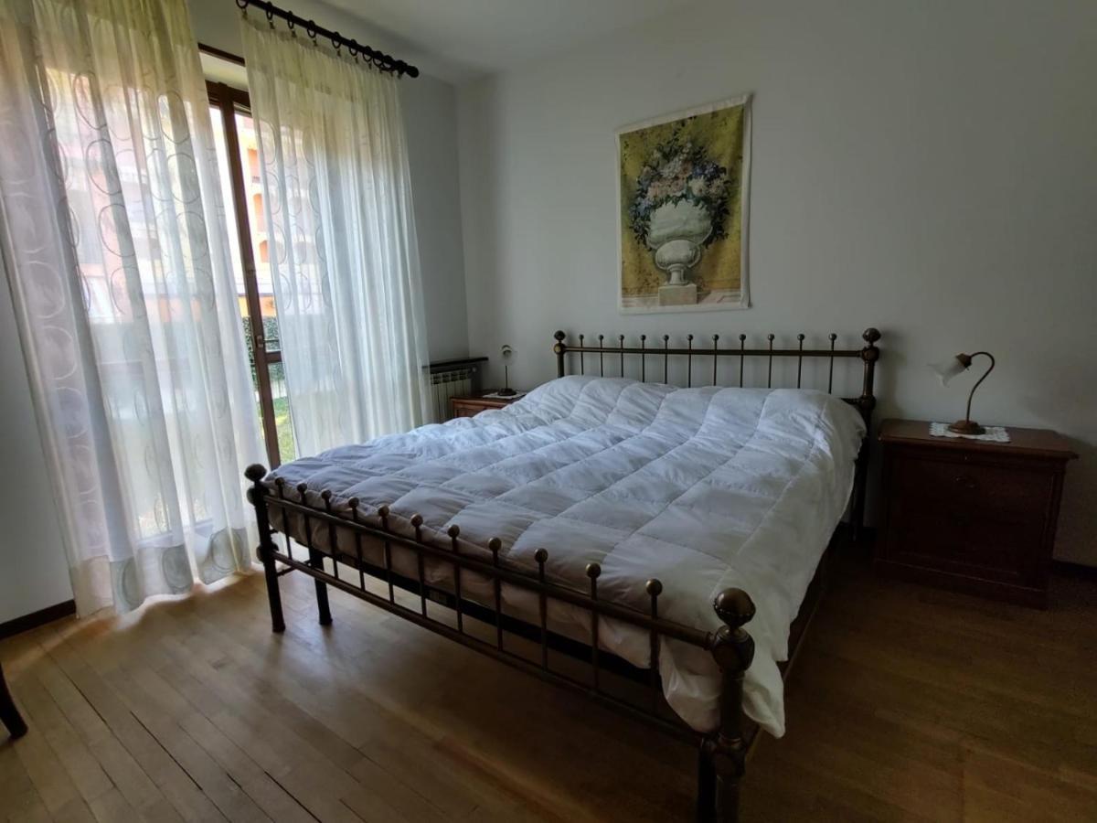 Casa Clivia - 3 Bedroom Apartment With Lake View Stresa Exteriör bild
